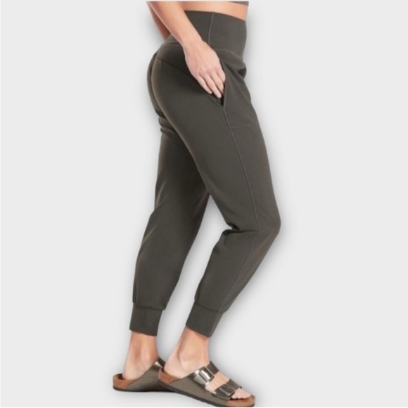 Athleta high rise cruise jogger powervita olive green Medium - Picture 2 of 12